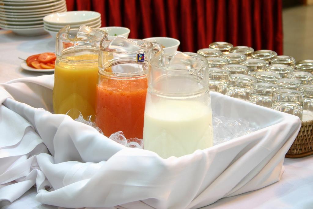 Yuzana Garden Hotel Yangon Bagian luar foto