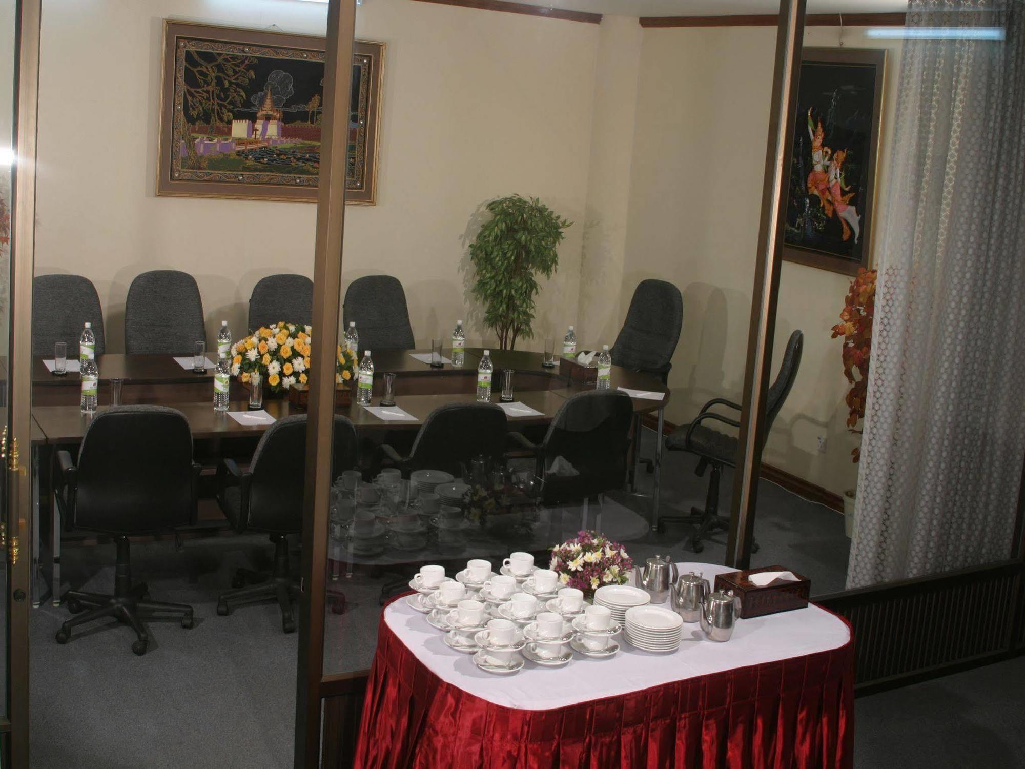 Yuzana Garden Hotel Yangon Bagian luar foto